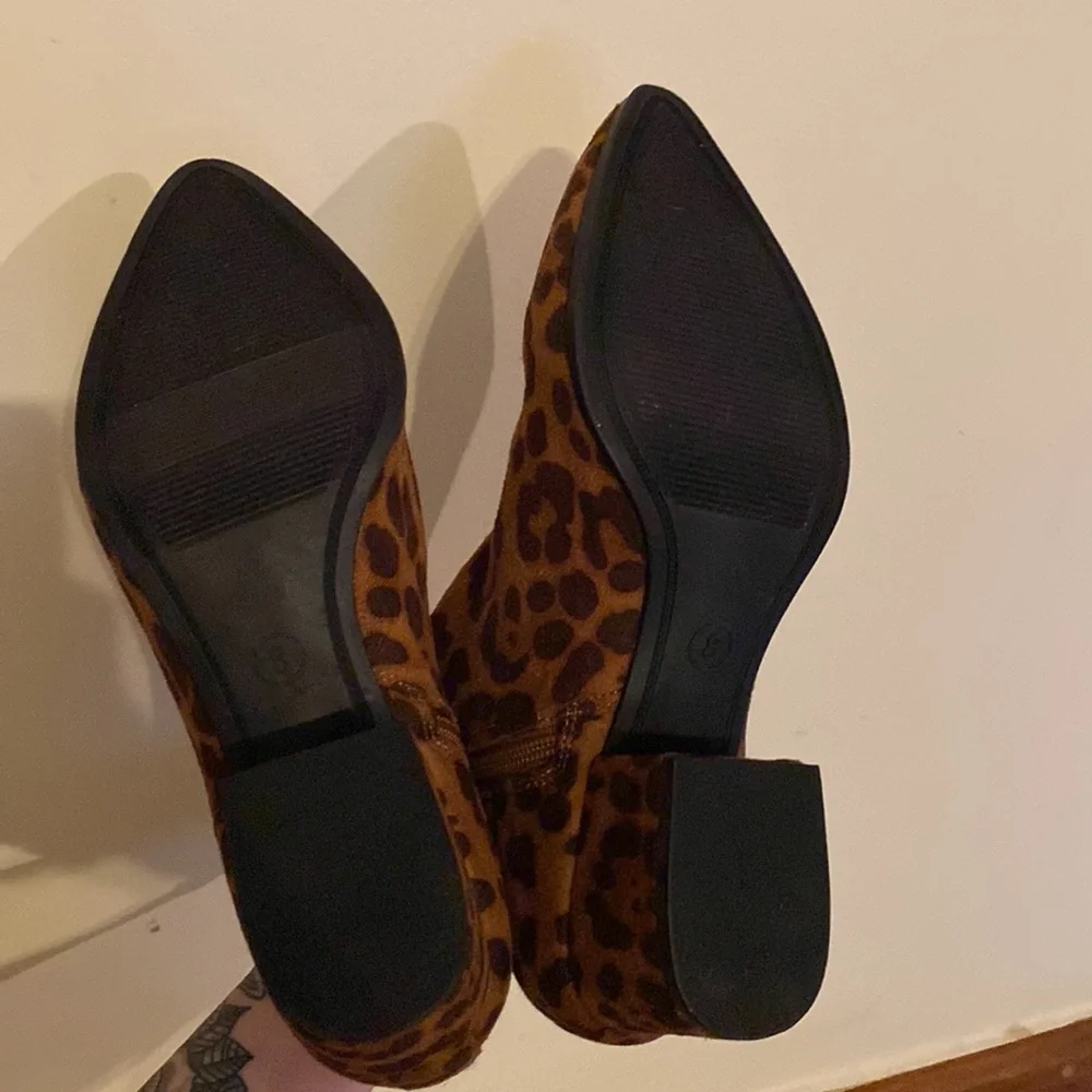 A New Day “Valerie" Brown Leopard Microsuede Ankle Boots - Picture 7 of 7